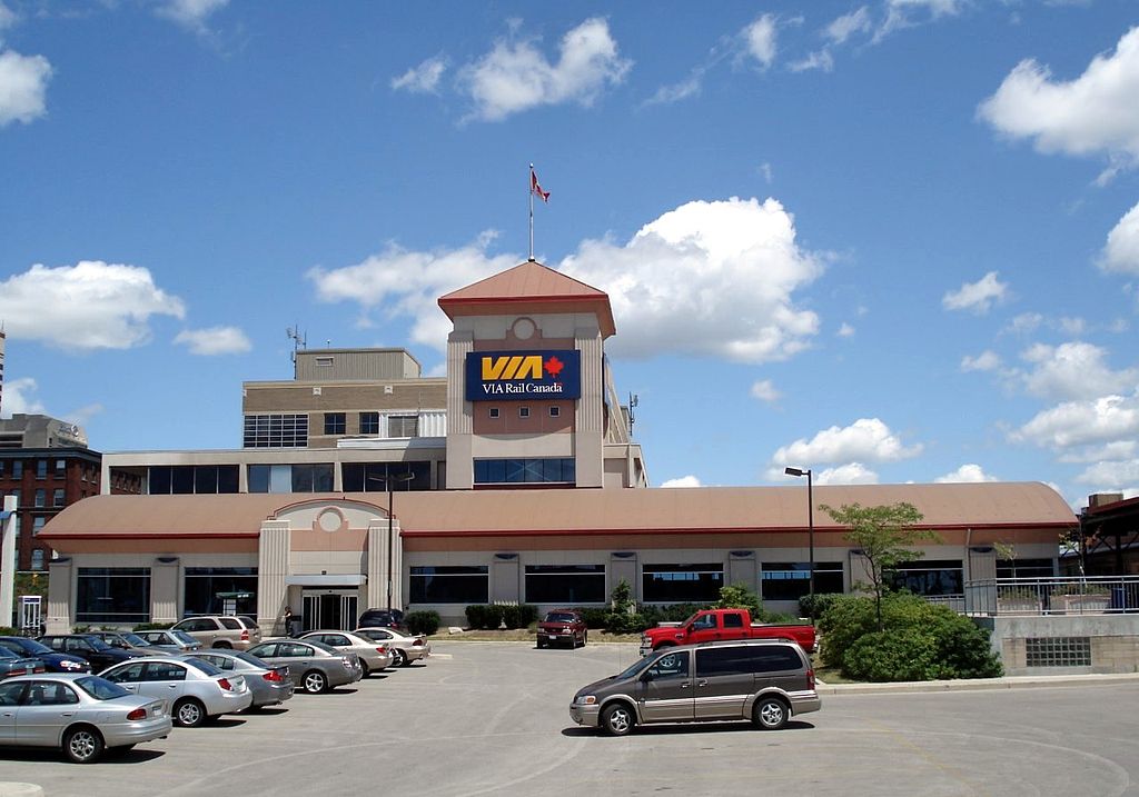 london ontario train station to pearson airport taxi and limo service with flat rate