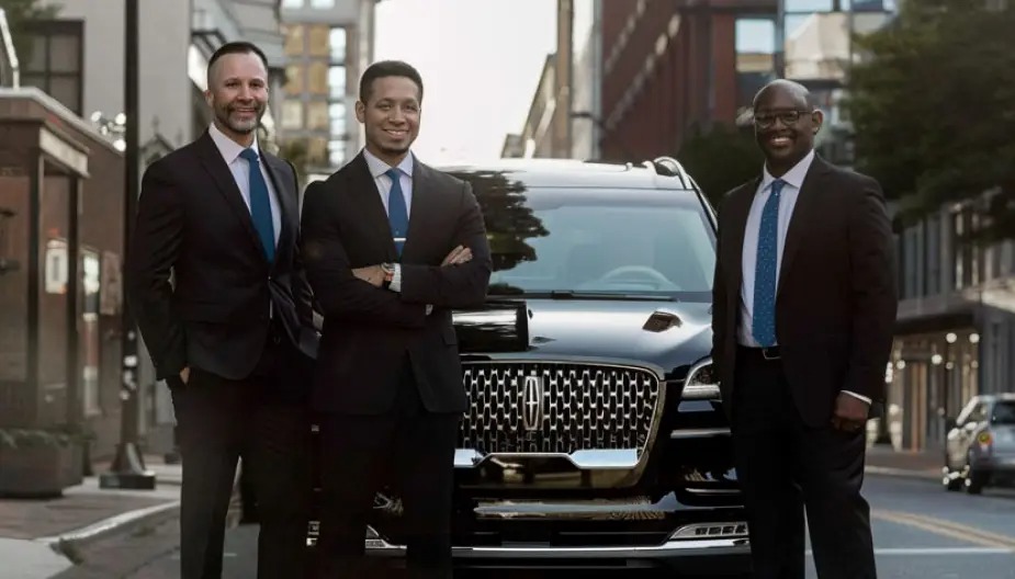 toronto airport taxi and limo job 3